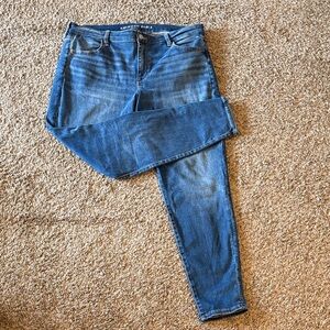 American Eagle Curvy High-Rise Jegging